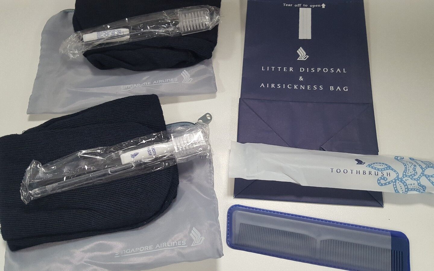 singapore airlines flight bag x2 and sick bag,comb