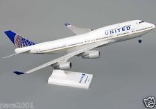 Skymarks SKR614 United Airlines Boeing 747-400 1/200 Scale Plane w/Stand + Gears picture