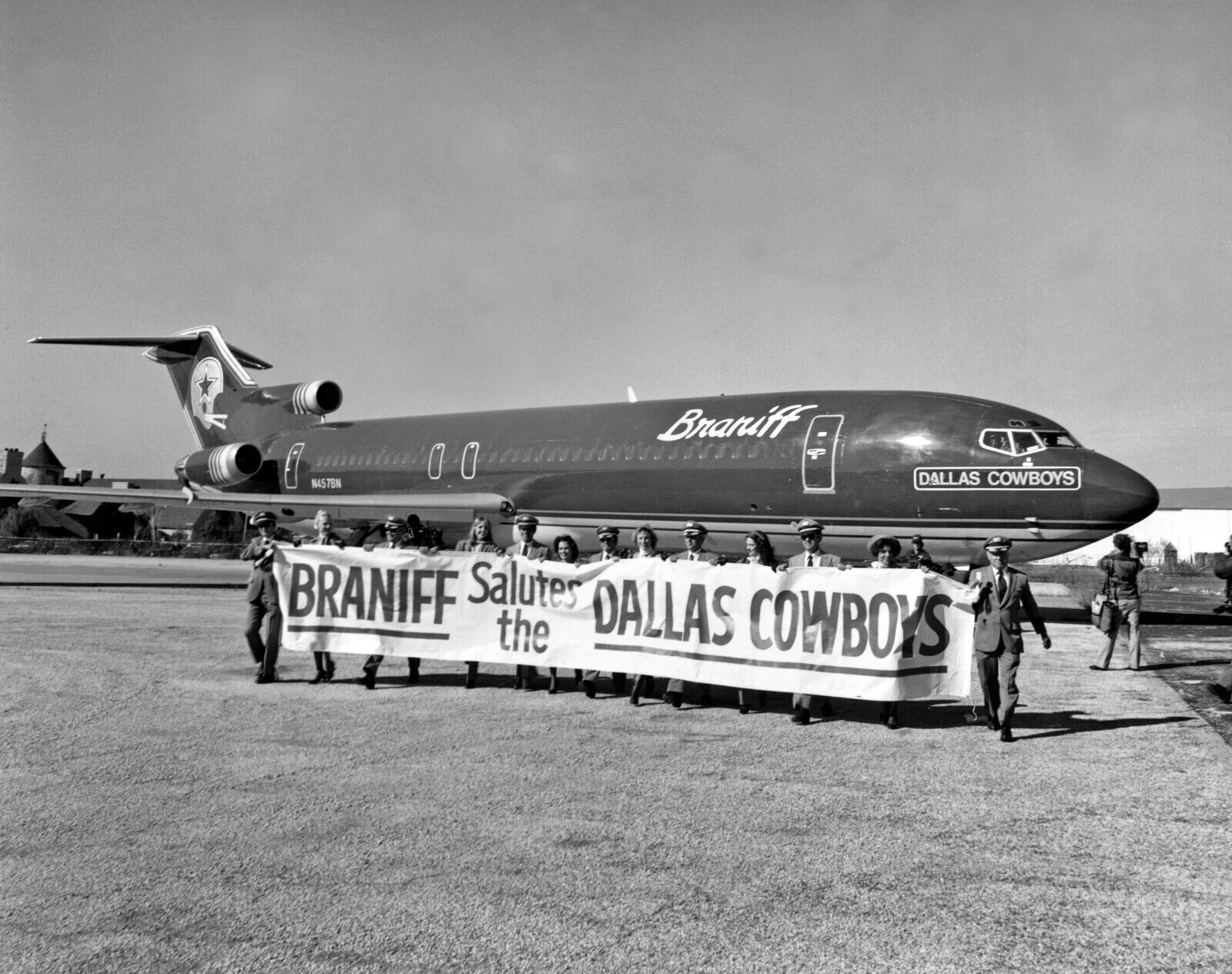 Braniff Airways Boeing 727-200 ((8.5\