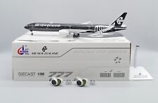 Air New Zealand B777-300ER Reg: ZK-OKQ JC Wings 1:200 Diecast XX20157E (HK) picture