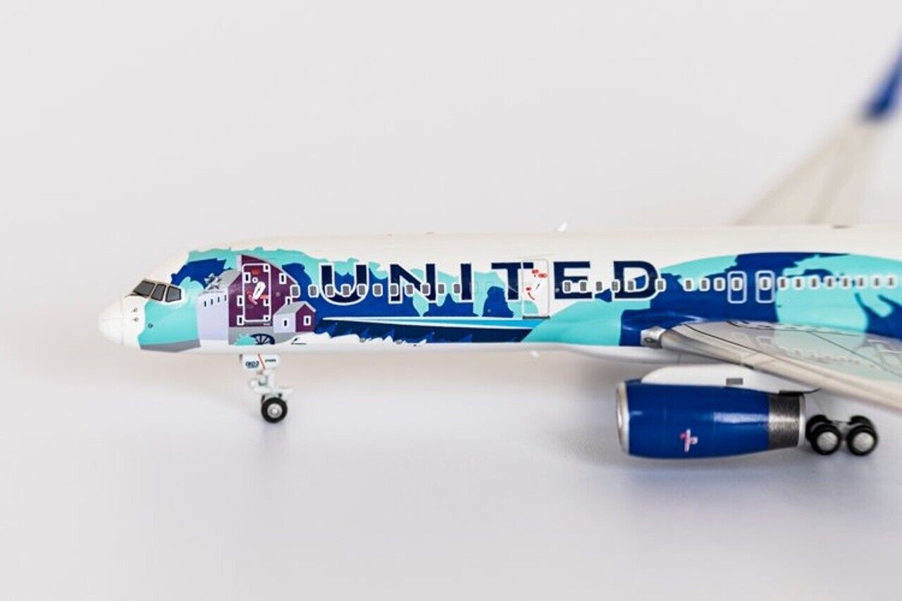 United 757-200/w N14102 Her Art Here - New York / New Jersey 53150  1:200
