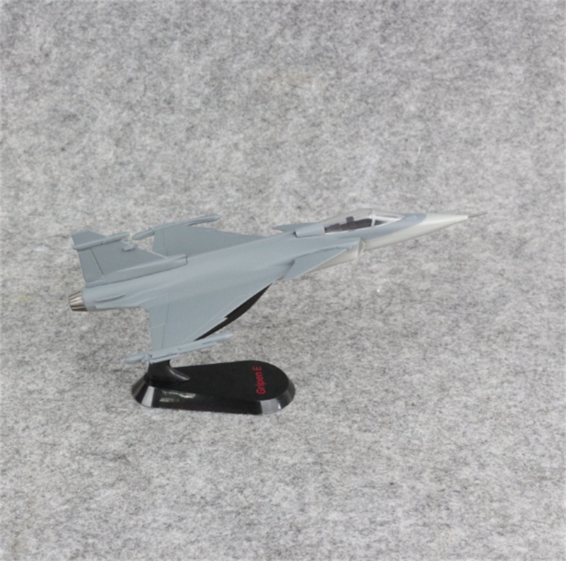 1/87 Scale SAAB JAS-39 Gripen E Fighter Aircraft Painted Abs Model Ornament Toys
