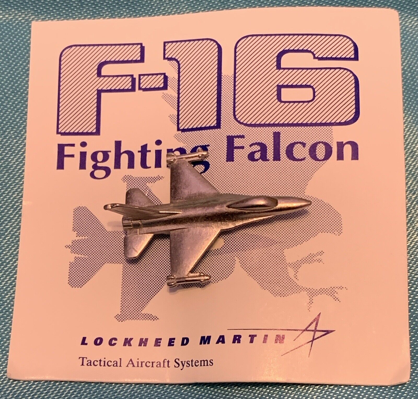 Lockheed Martin F-16 Fighting Falcon Silver Color Lapel Pin Hat Pin NEW Military