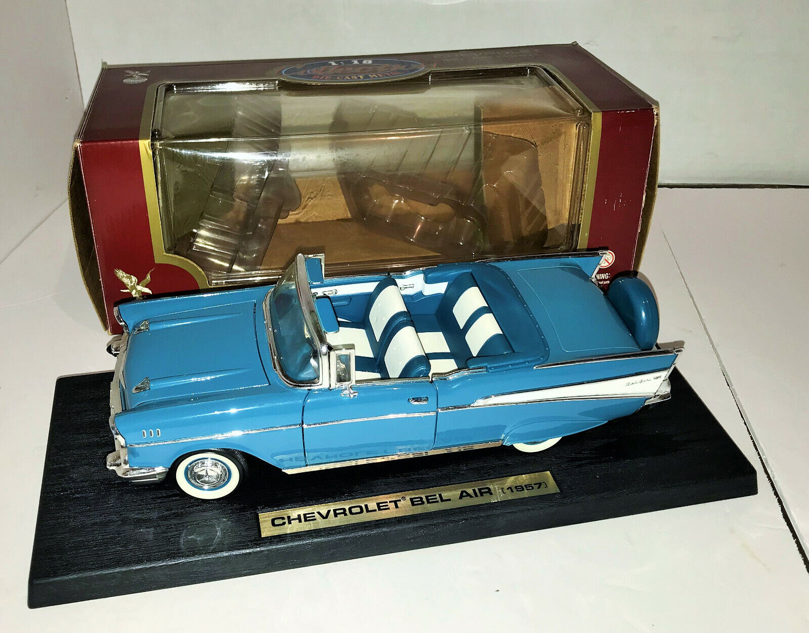 1/18 Diecast Road Legends 1957 Chevy Bel Air Blue Convertible with Box #92108