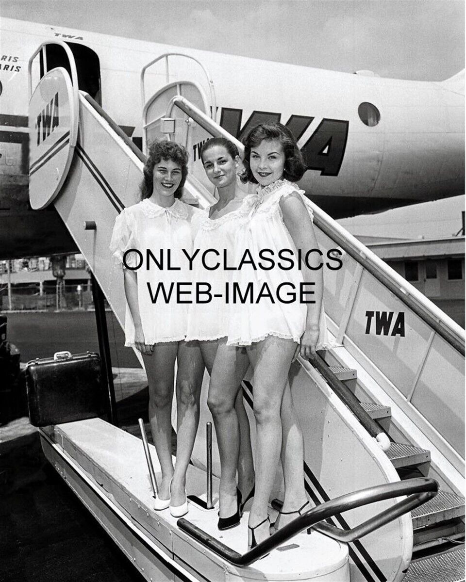 1957 TWA AIRLINE STEWARDESS FLIGHT ATTENDANTS AVIATION PHOTO PINUP CHEESECAKE