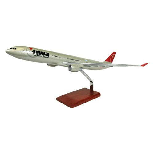 Northwest Airlines Airbus A330-300 Old Color Desk Top 1/100 Model SC Airplane