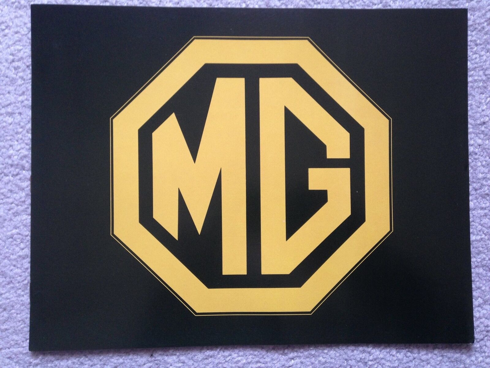 MG B 1980 Dealer Sales Brochure - Original - Mint Condition