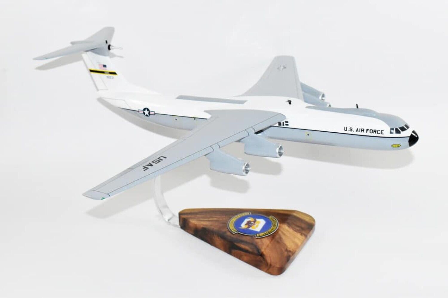 Lockheed Martin® C-141b, 6th Airlift Squadron “Bully Beef Express,” 18 in