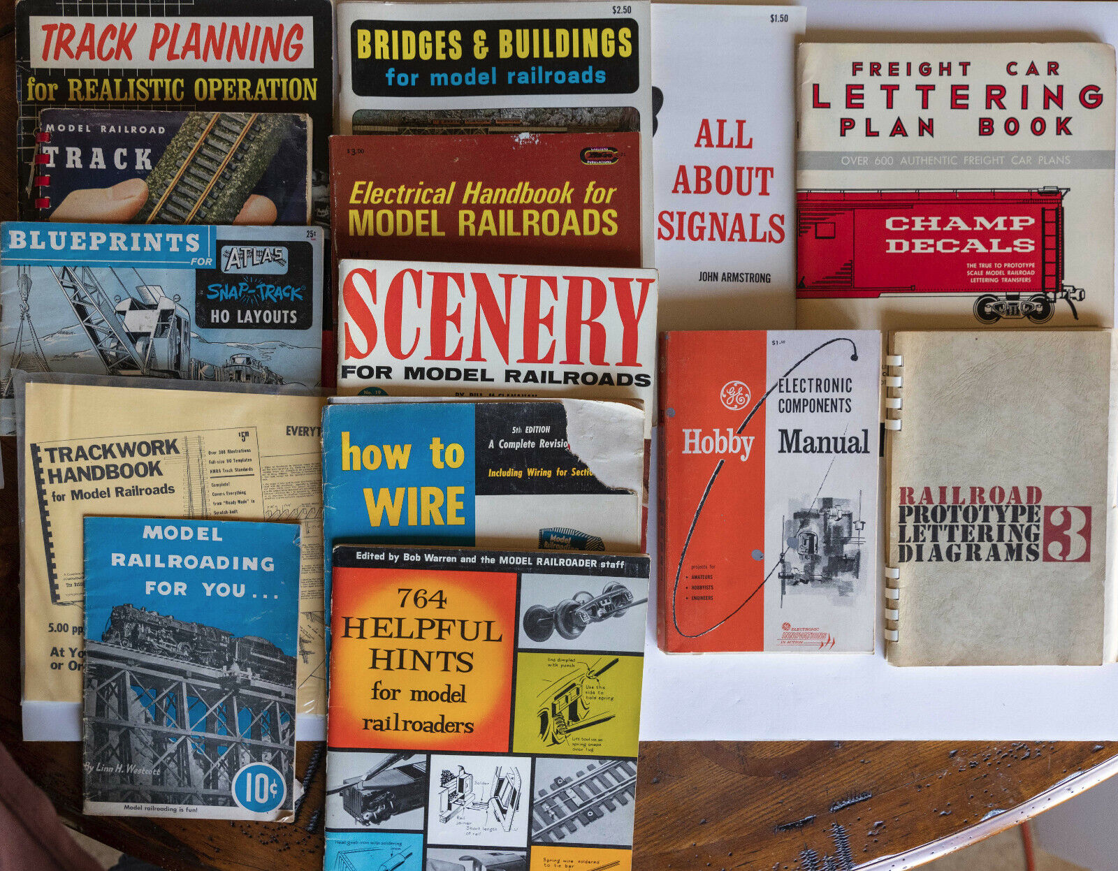 * Lot of 14 Model Railroad Books Track Planning Wiring Lettering Scenery