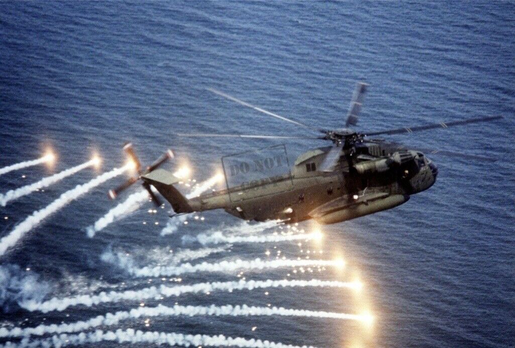 CH-53D Sea Stallion helicopter AN/ALC-39 Countermeasures Dispensing System PHOTO