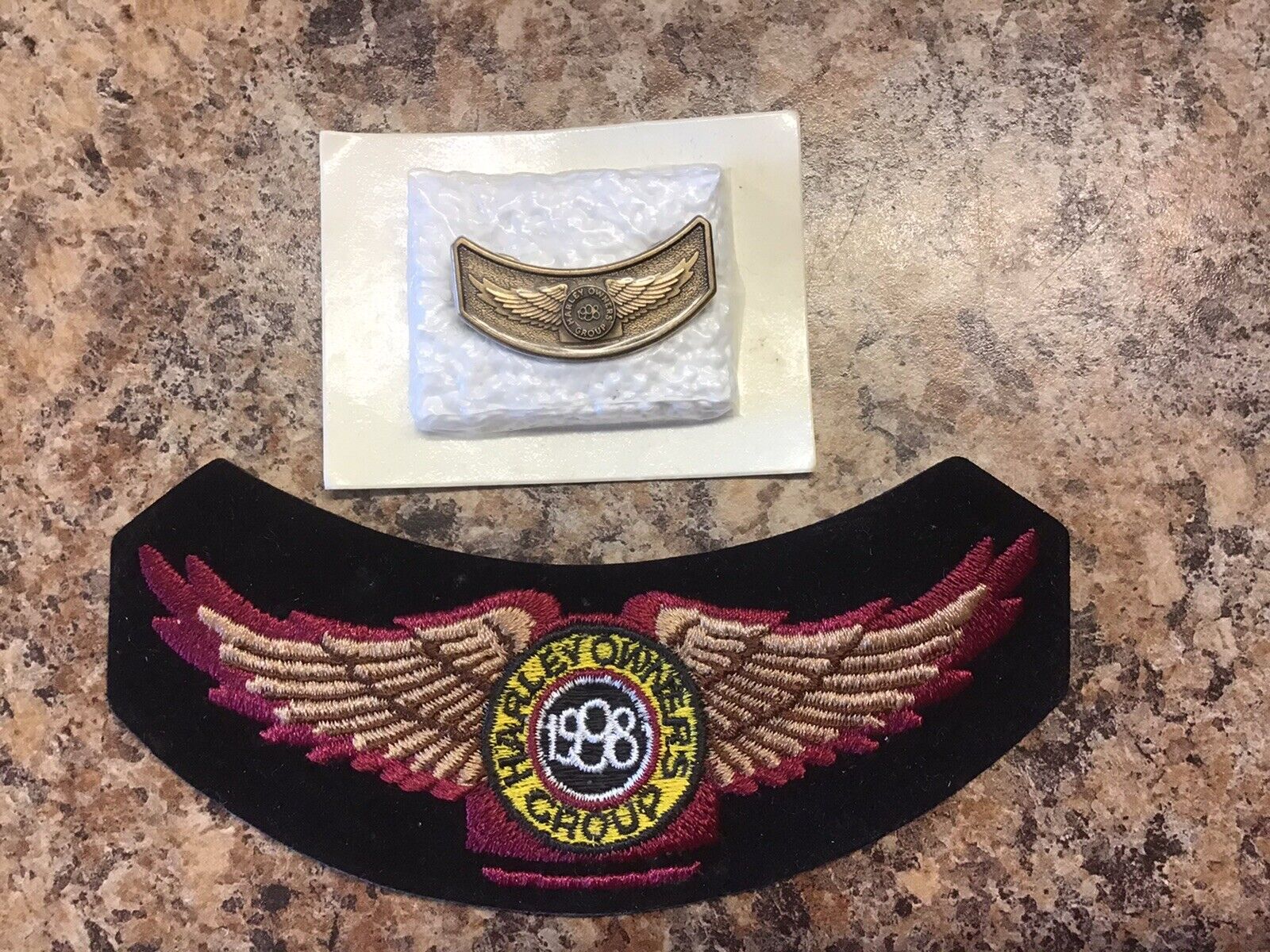 1998 Harley Owners Group HOG Rocker Patch and Pin 