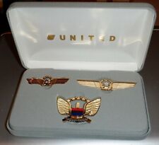 United Airlines 1998 Pilot Graduation Set - Hat Badge, Uniform & Coat Wings  picture