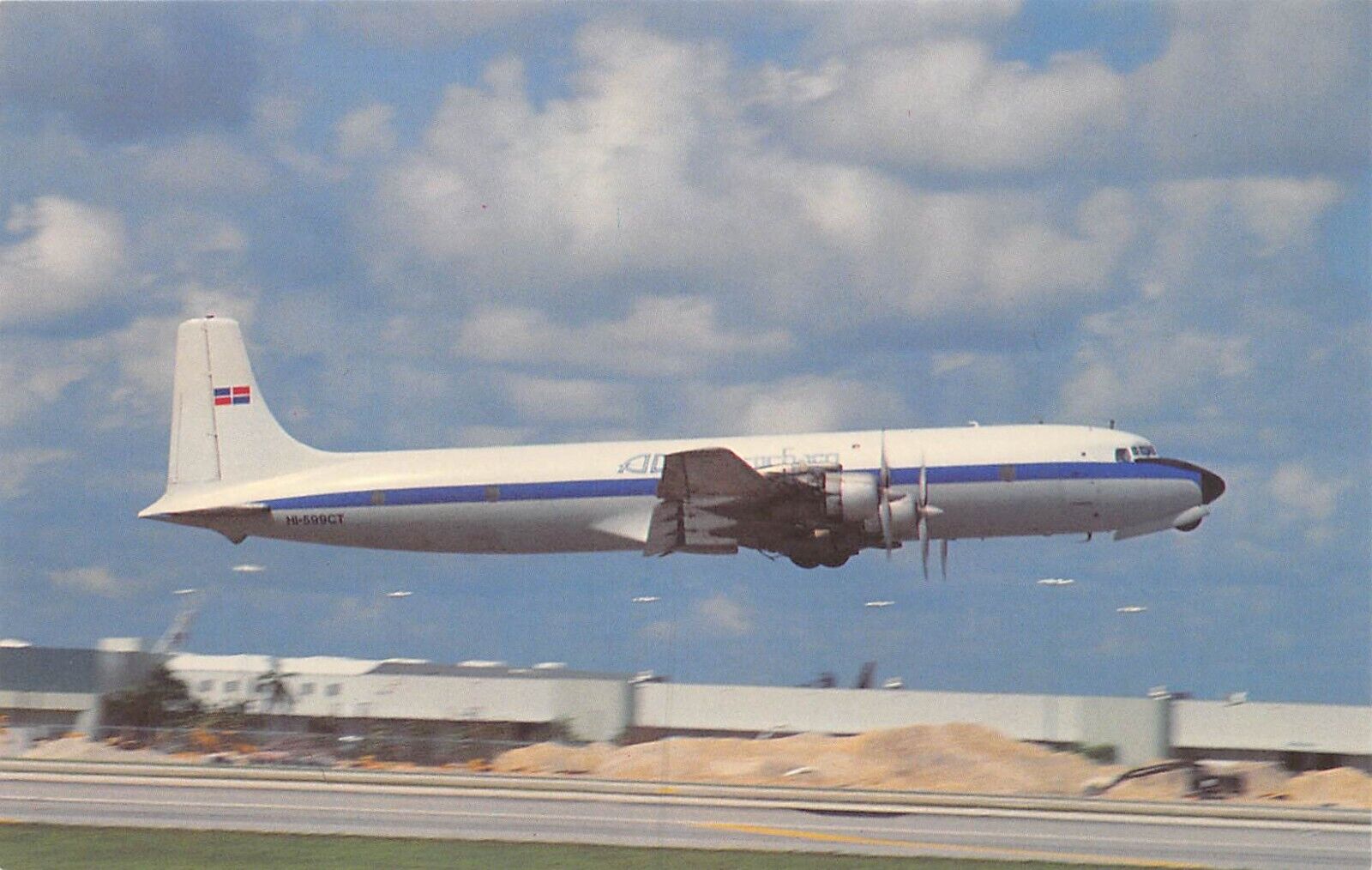 Airline Postcards      AEROCHAGO   Douglas   DC-7CF   HI-599CT   MSN 45208-855