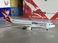 Phoenix Models Qantas Airways Airbus A330-200 1:400 VH-EBV PH410733 OneWorld picture
