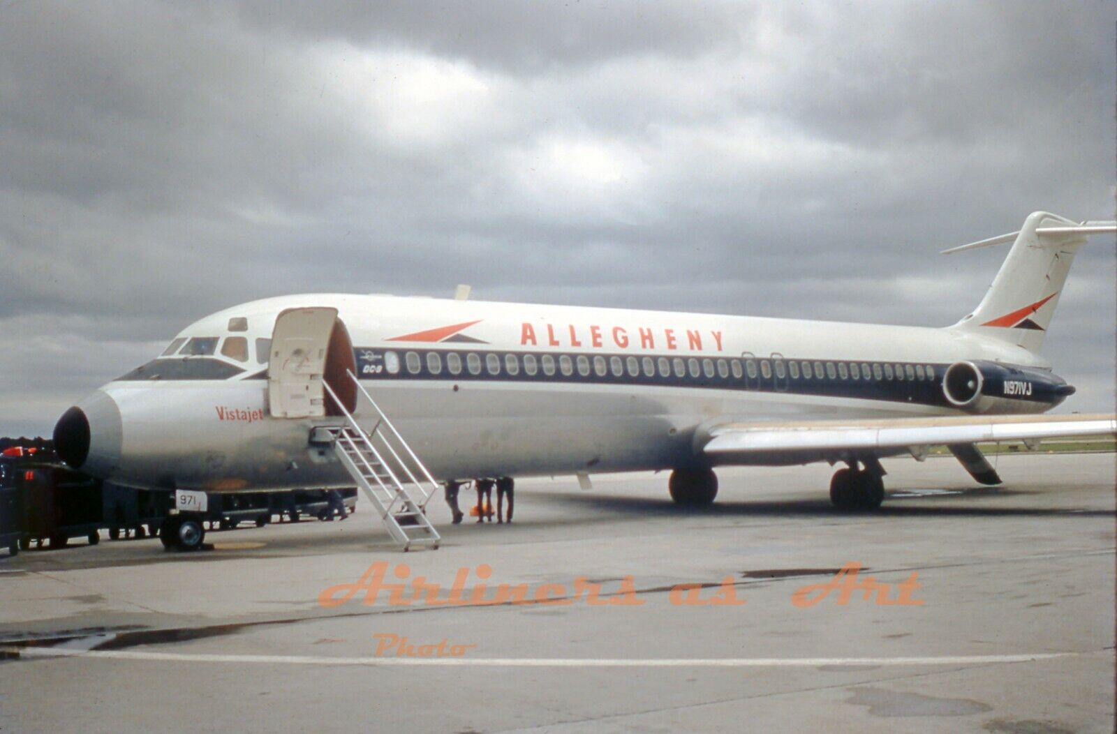 Allegheny Airlines Douglas DC-9-31 N971VJ at DCA in July 1967 8\
