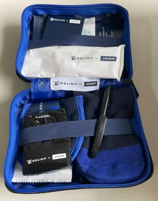 [UNITED AIRLINES] [UA] Business Class Away Amenity Kit #1 Blue Zipper