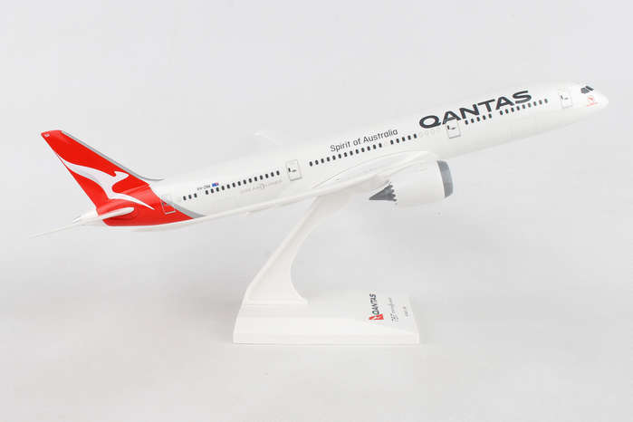 Skymarks Model Qantas Boeing 787-9 1/200 Scale with Stand