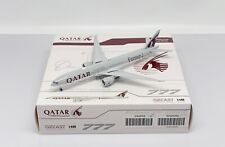 Qatar Airways B777-300ER Reg: A7-BEF JC Wings Scale 1:400 Diecast XX40135 (E) picture