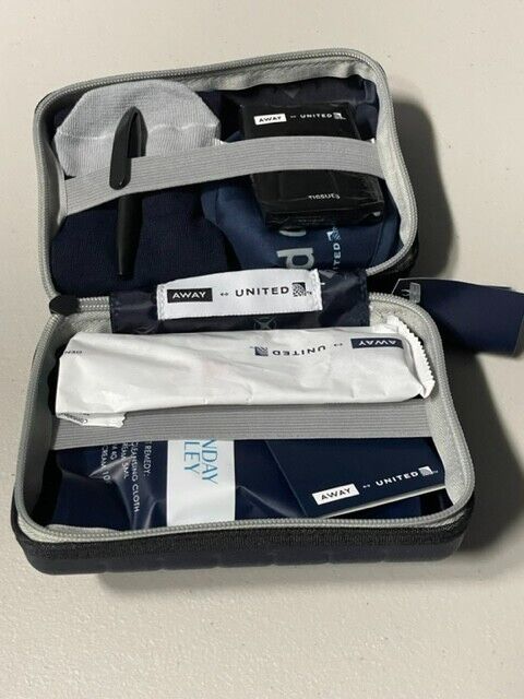 [UNITED AIRLINES] [UA] Business Class Away Amenity Kit #1 Gray Zipper