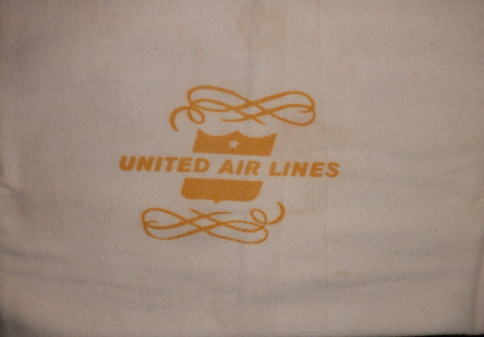 United Airlines  1940\'s On-Board Wool Blanket