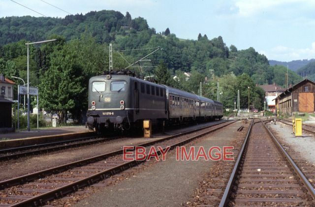 PHOTO  GERMAN RAILWAY  141078 ON TRAIN 7753 17:36 ZELL (WIESENTAL) TO BASEL BADI