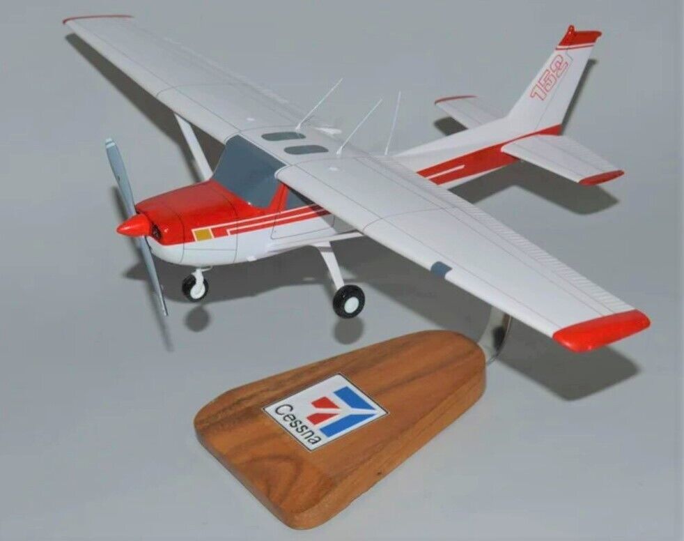Cessna 152 Private Personal Plane Desk Top Display Model Aircraft 1/24 Airplane