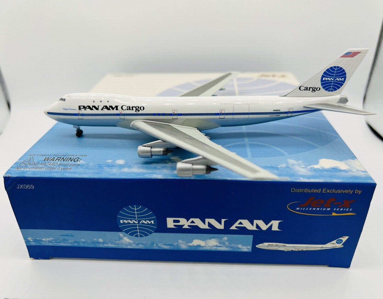 Dragon Wings Jet-X Pan Am Cargo N658PA Boeing 747-100 Diecast 1:400 Model