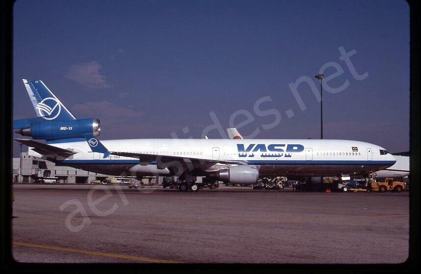 VASP McDonnell Douglas MD-11 PP-SOZ Apr 94 Kodachrome Slide/Dia A15