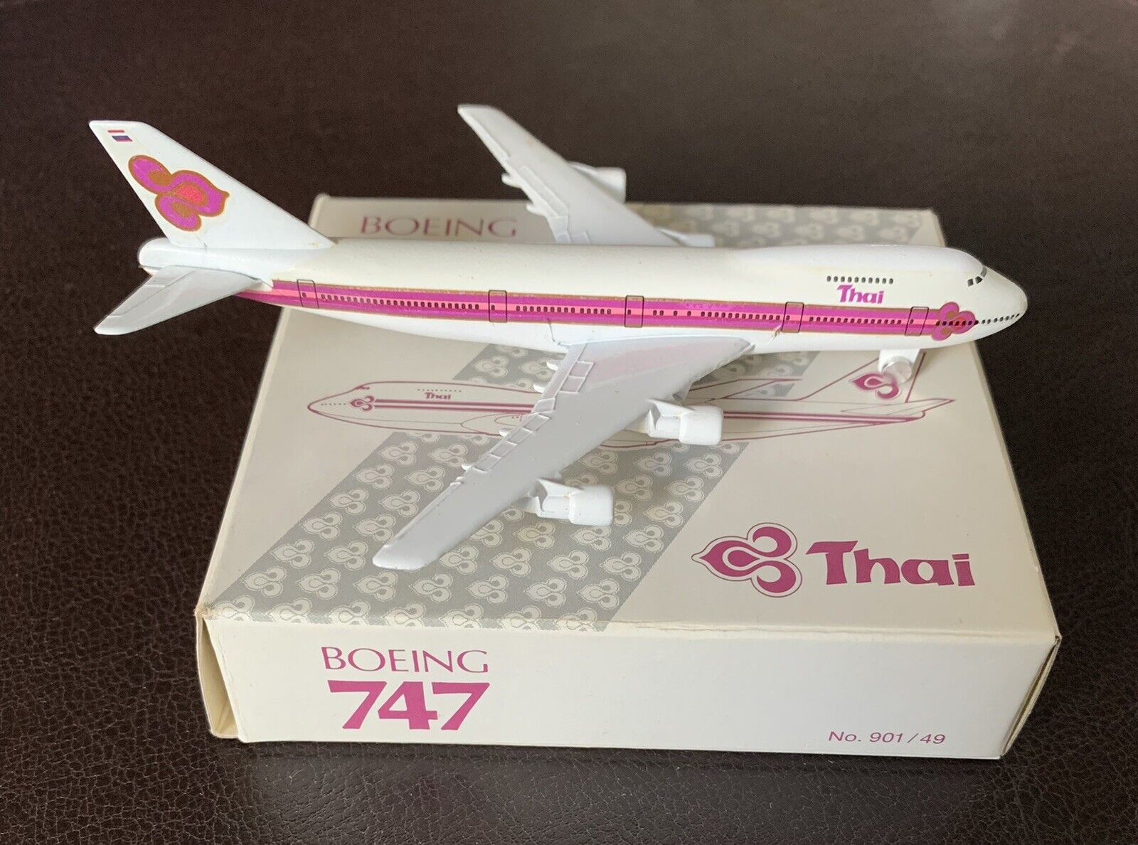 Thai Airways / Boeing 747-200 / Schabak 1:600 Scale / Excellent Condition