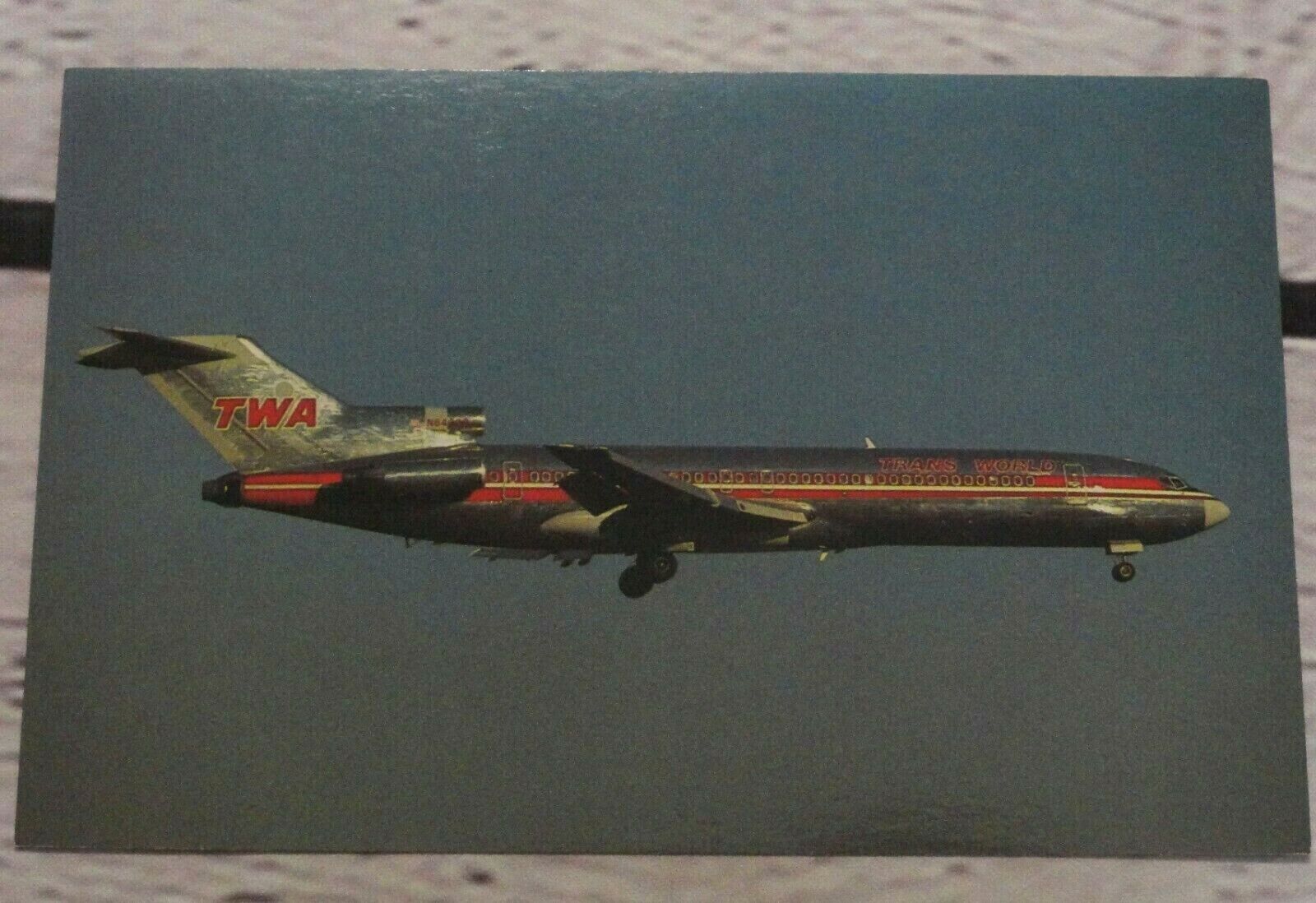Vintage TWA Trans World Airlines Boeing 727-231 Aviation Postcard Nice