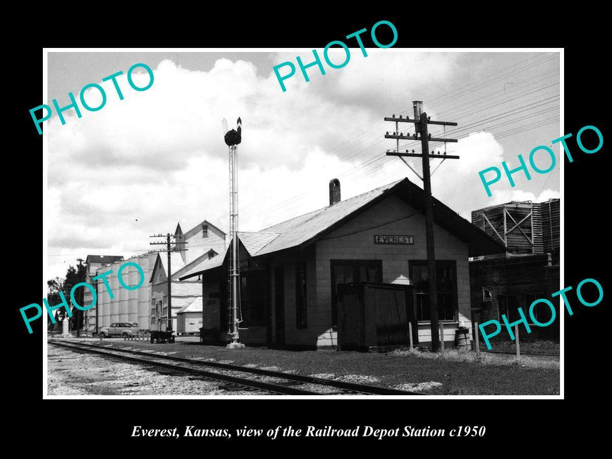 OLD POSTCARD SIZE PHOTO OF EVEREST KANSAS THE RAILROAD DEPOT STATION c1950