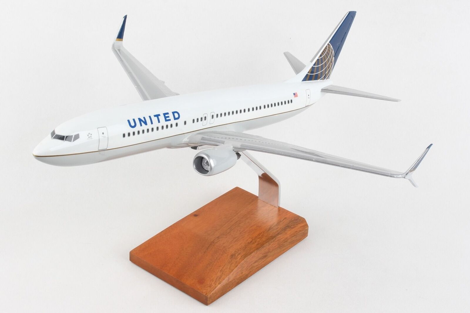 United Continental Airlines Boeing 737-800 Desk Display Model 1/100 ES Airplane