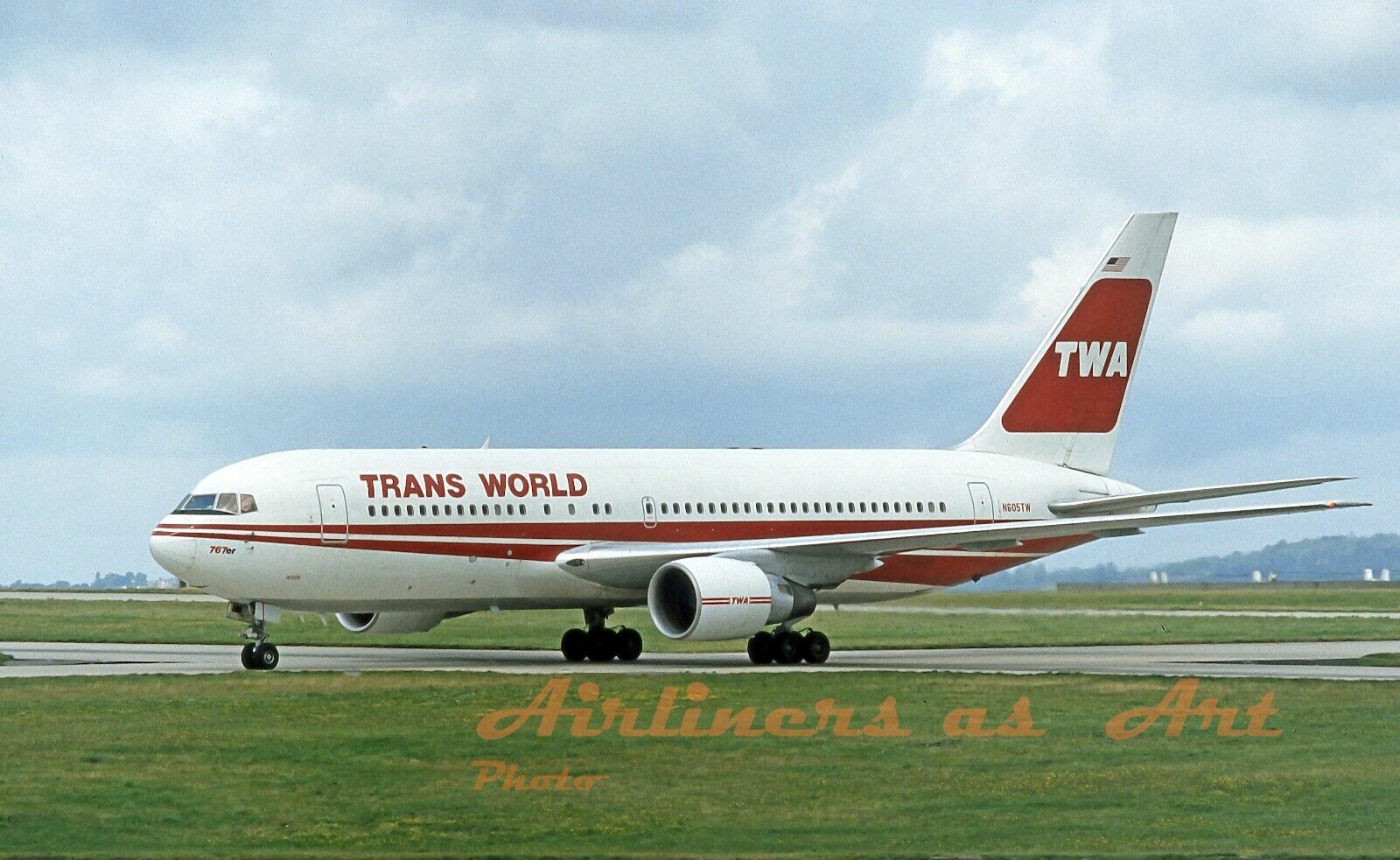 TWA Boeing 767-231ER N605TW in September 1985 8\
