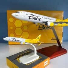Aircraft models Bees Airlines Boeing 737-800 1:100 UR-UBA + Boeing 737-800 1:250 picture