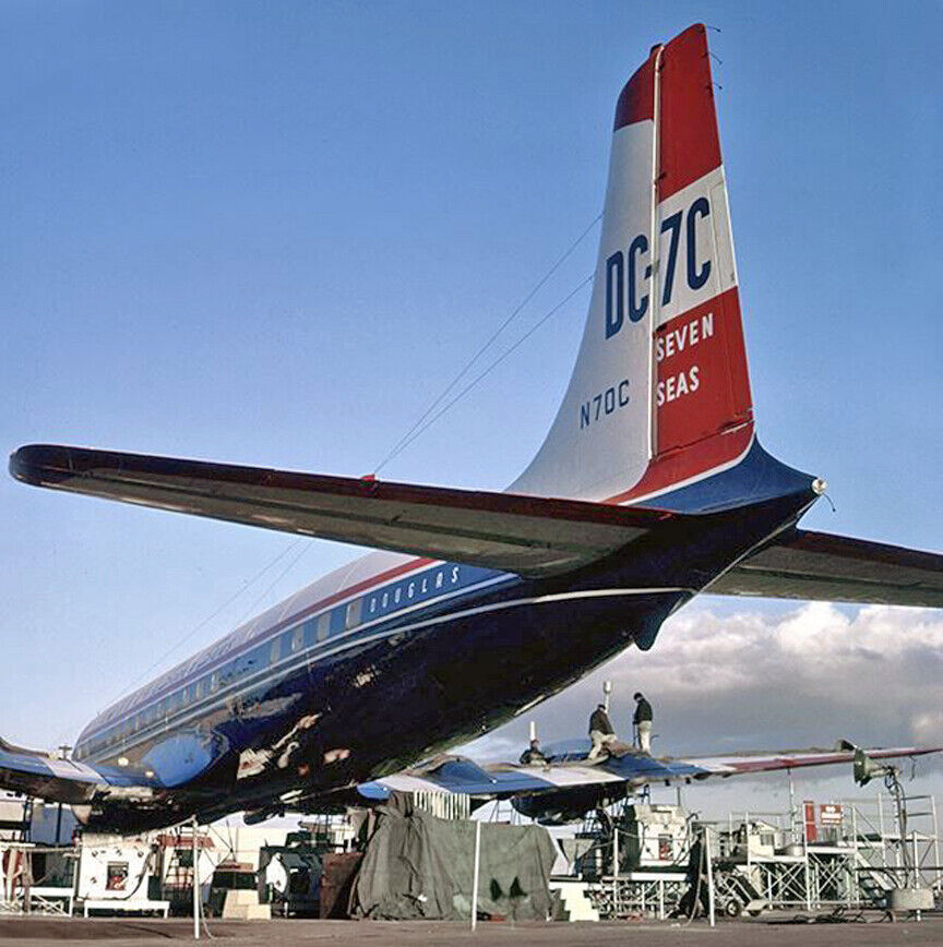 Douglas DC-7C Seven Seas ((8.5\
