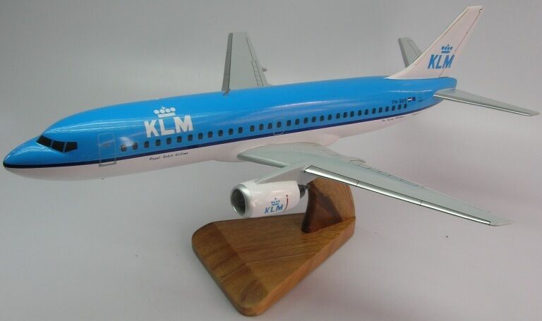 Boeing B-737 KLM Royal Dutch Airplane Desktop Kiln Dry Wood Model Regular New