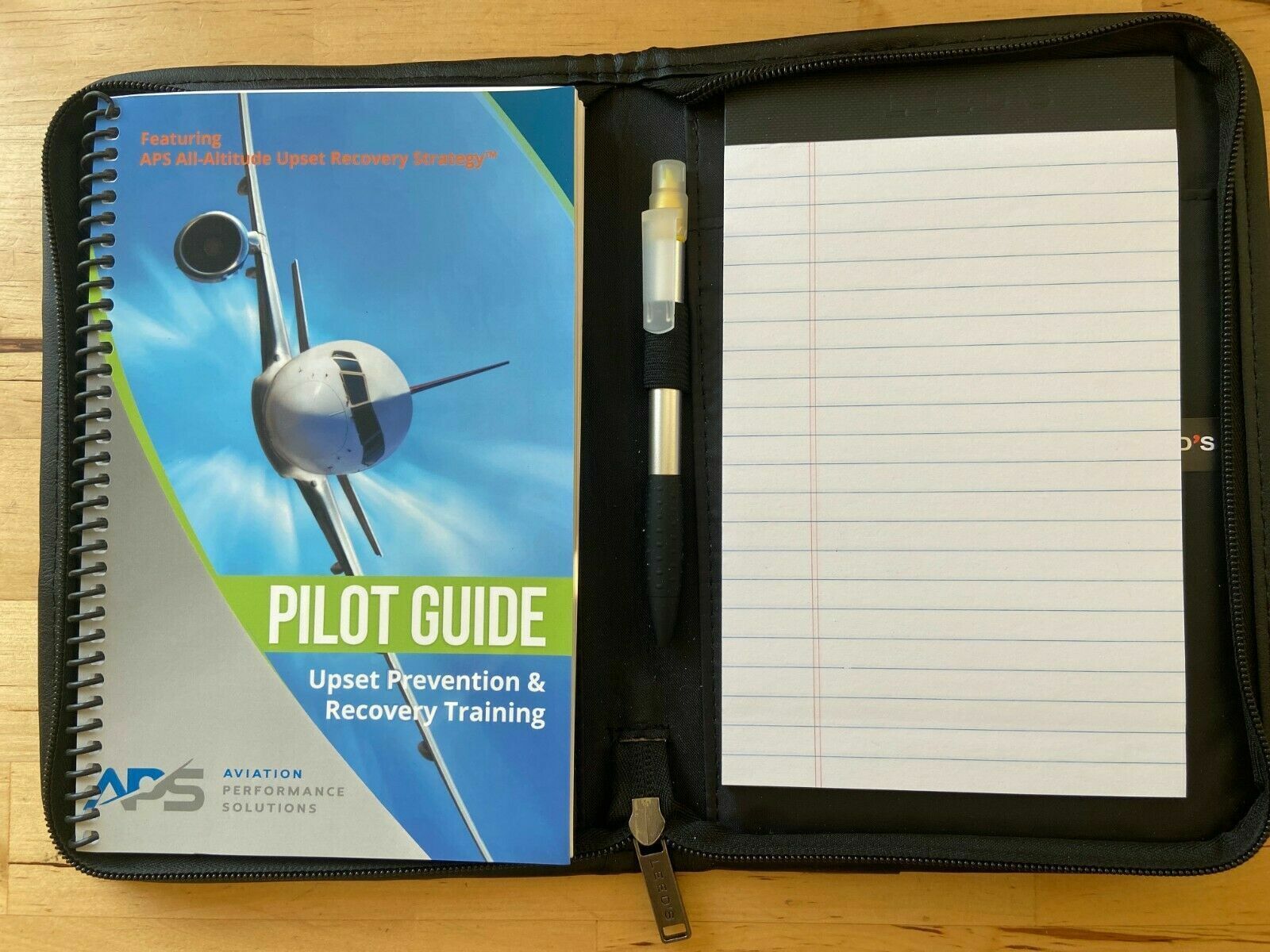 APS Pilot Guide Upset Prevention & Recovery Training Aviation Leather Leeds New