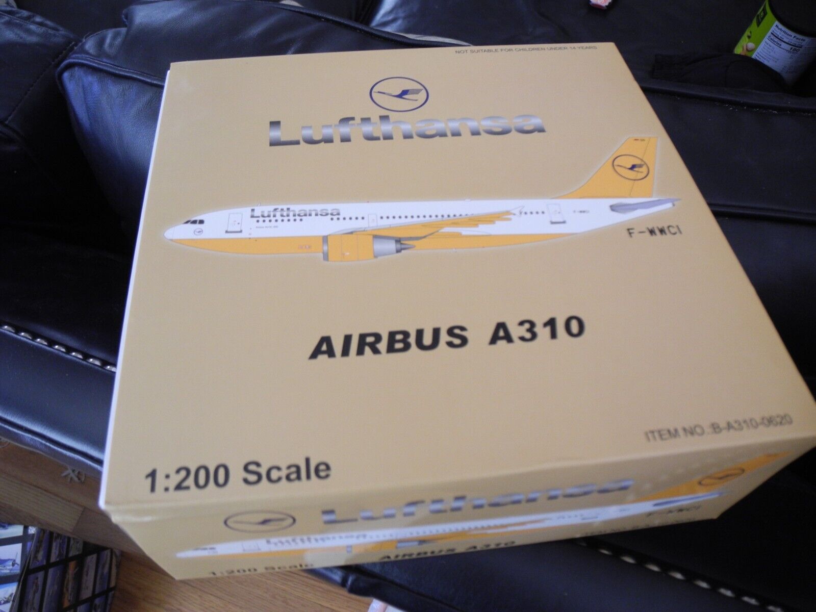 Very RARE Inflight Airbus A310 Lufthansa, 1:200, RETIRED, NIB, Hard to Find