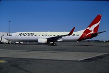 RD876_ZK-ZQH_QANTAS_B737-838_2012 - ORIGINAL FUJI SLIDE picture