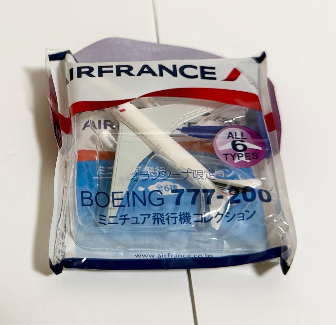 Air France Boeing 777-200 Miniature Airplane