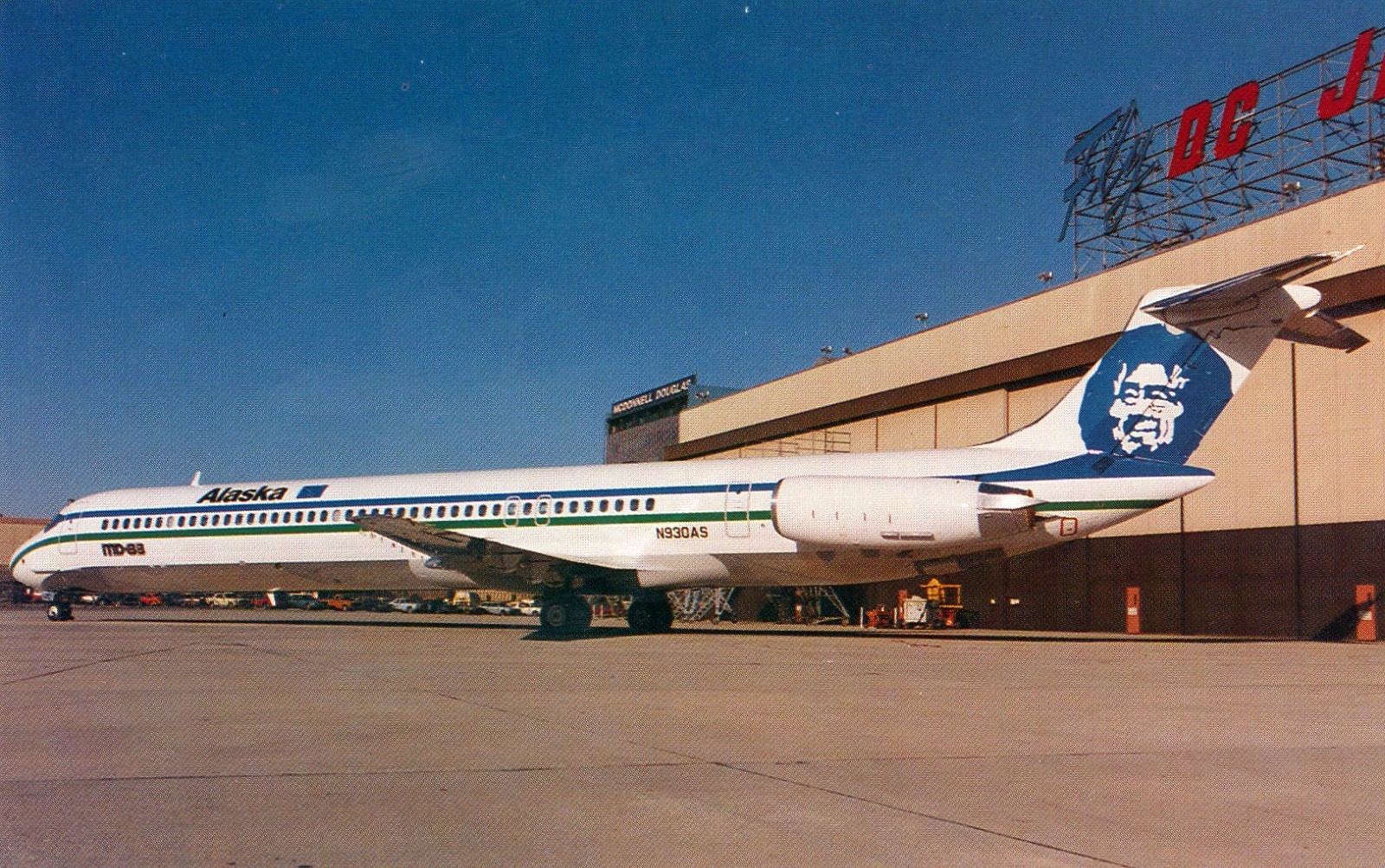 ALASKA   AIRLINES   MD-83  /  AIRPORT / AIRCRAFT  /  AIRPLANE  546