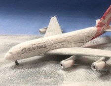 Airbus A380 Qantas Airlines 1:400 Diecast Plane Model Snow Diorama 55914X picture