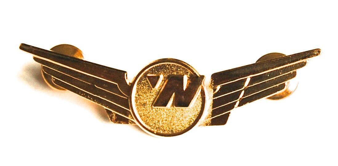 VINTAGE NORTHWEST AIRLINES OFFICIAL PIN UNIFORM WINGS NEW OLD STOCK UNOPENED