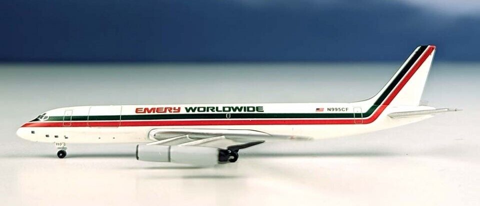 Aeroclassics AC411089 Emery Worldwide Douglas DC-8-62 N995CF Diecast 1/400 Model