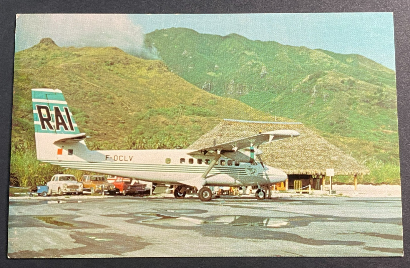 RAI Reseau Aerien Interinsulaire DeHavilland DHC-6 Twin Otter Aircraft Postcard RAI Reseau Aerien Interinsulaire DeHavilland DHC-6 Twin Otter Aircraft Postcard