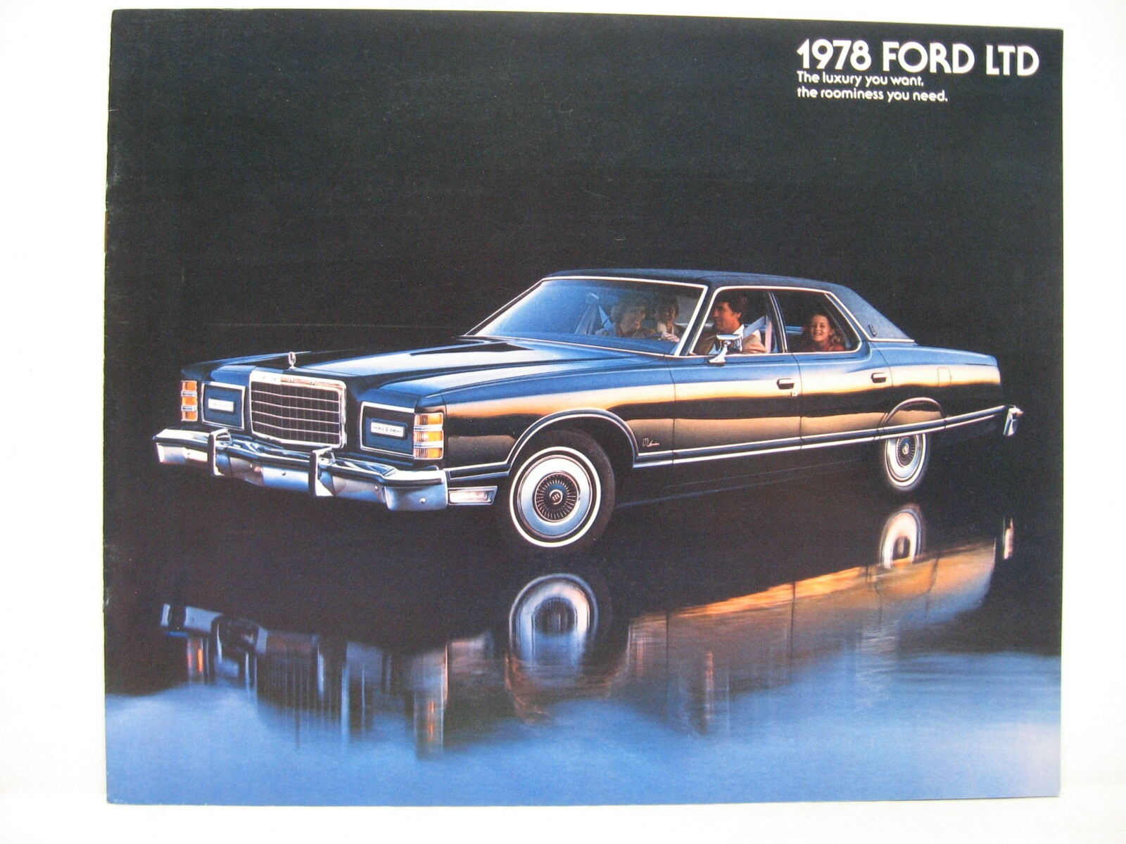 1978 Ford LTD Landau Squire Car Dealer Sales Brochure Catalog