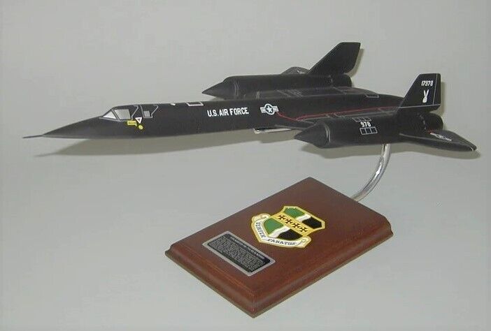 USAF Lockheed SR-71 Blackbird Desk Display Supersonic Model 1/63 SC Airplane