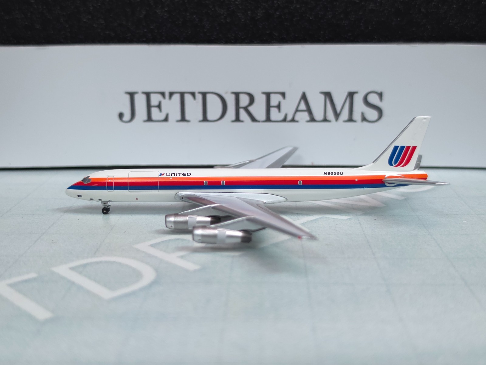 1/400 UNITED AIRLINES DC-8-54 / 54AF 1980'S SAUL BASS COLORS N8050U AEROCLASSICS
