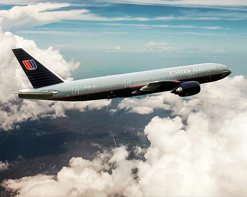 UNITED AIRLINES BOEING 777-200 IN FLIGHT 11x14 GLOSSY PHOTO PRINT