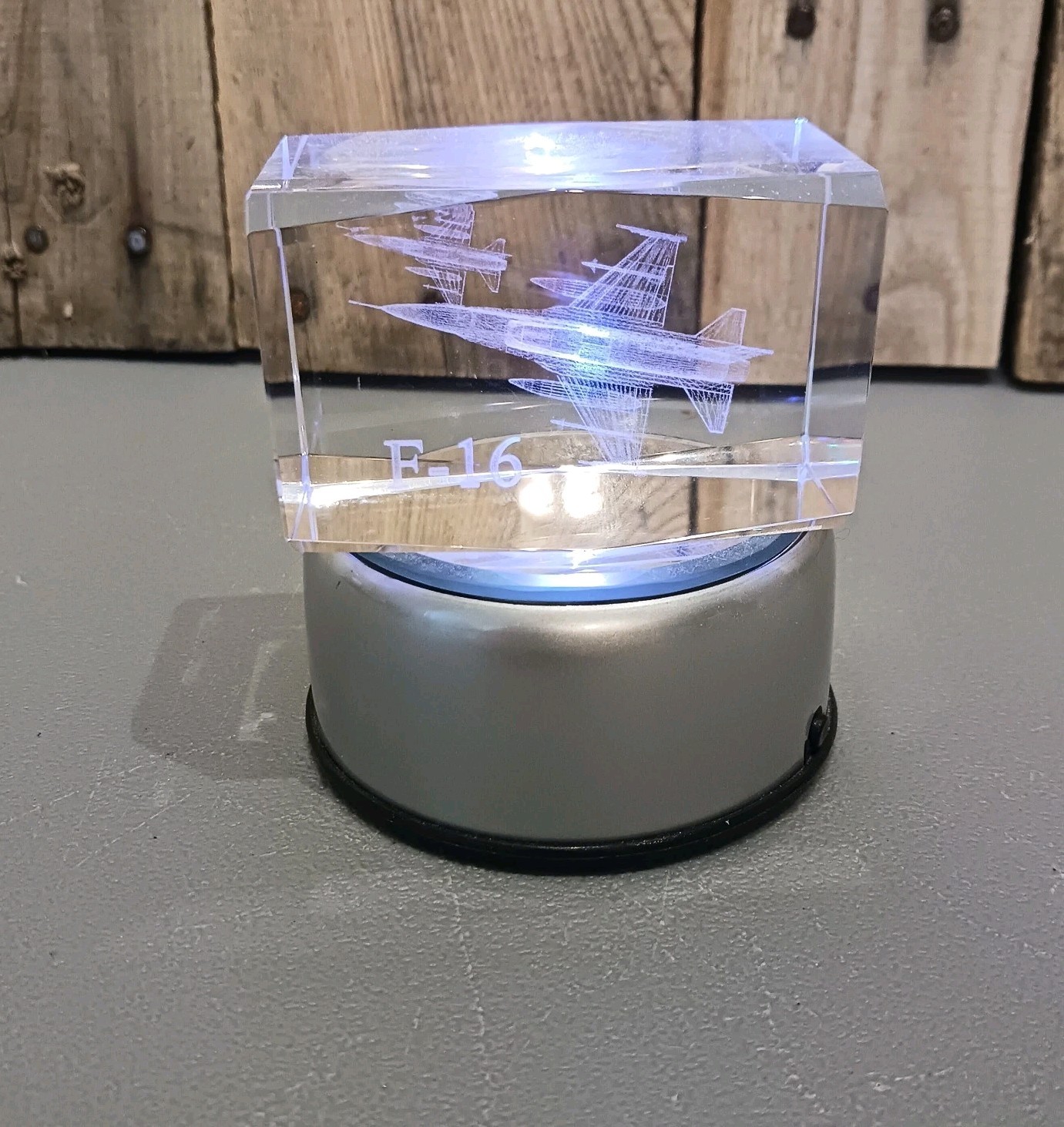 USAF F-16 Falcon Desktop Lighted Display USAF F-16 Falcon Desktop Lighted Display
